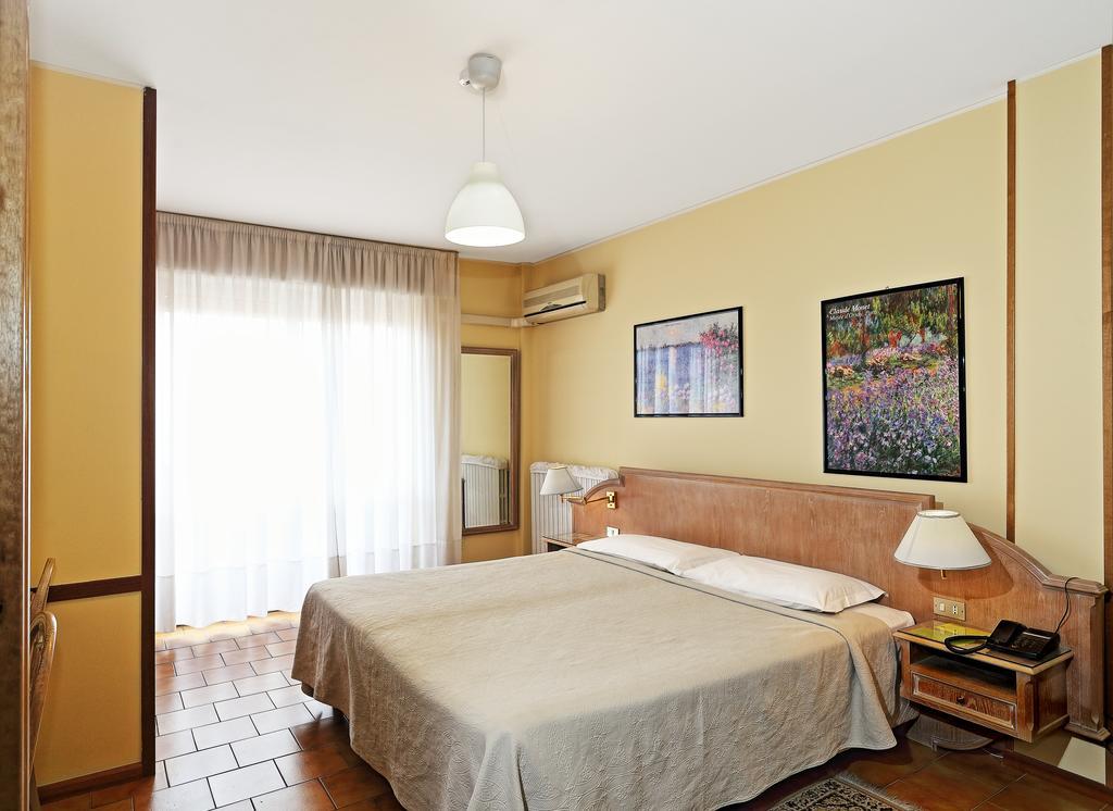 Hotel Residence Sogno Novara Buitenkant foto